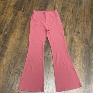 Women’s Ribbed Yoga Pants